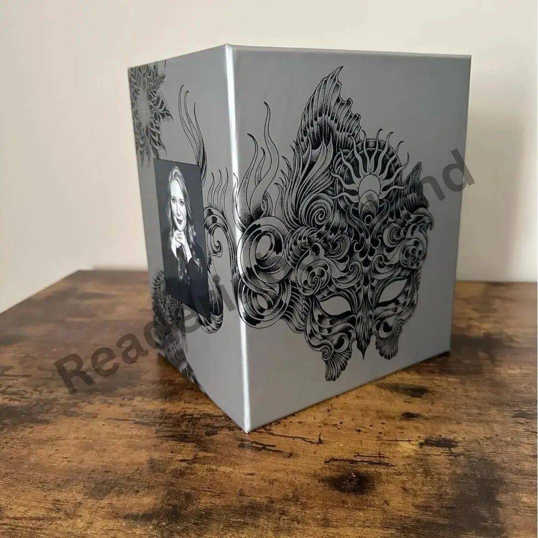 A Court of Thorns and Roses Paperback Box Set (5 books) by Sarah J. Maas